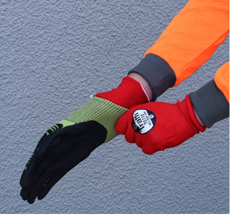 tg110 glove liner red